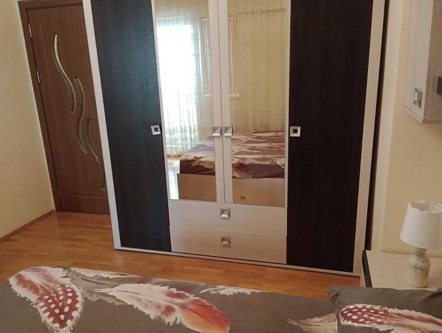Apartament Ultracentral Kfc Craiova Exteriör bild
