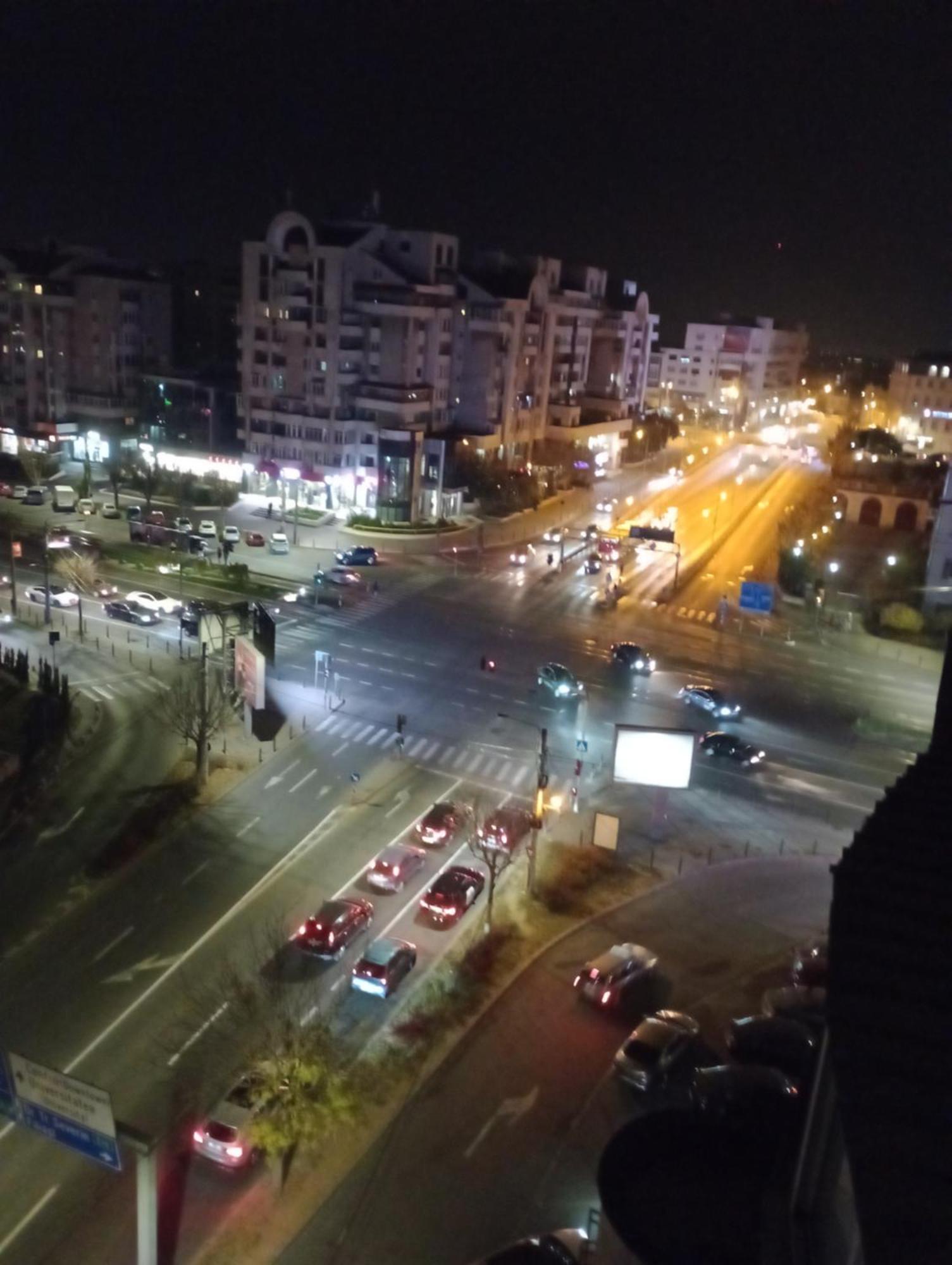 Apartament Ultracentral Kfc Craiova Exteriör bild